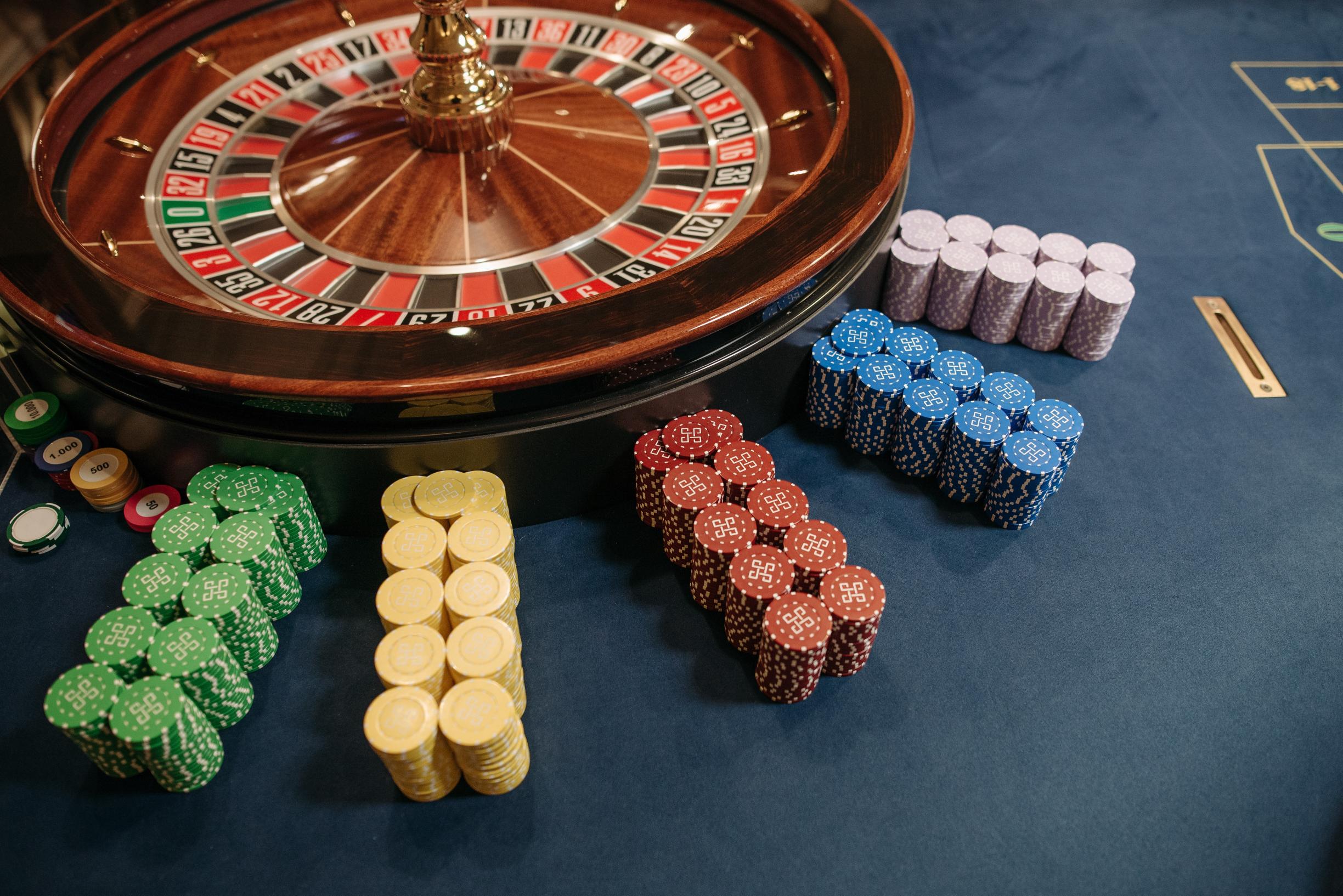 Understanding Live Dealer Tables and Digital Features in SA Gaming